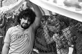 “Maradona Uno scugnizzo napoletano”, il docu.-film del regista egiziano Mohamed Kenawi,