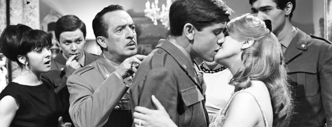 «Non son degno di te» compie sessant’anni: quando Napoli era capitale dei «musicarelli» con la coppia Morandi-Efrikian